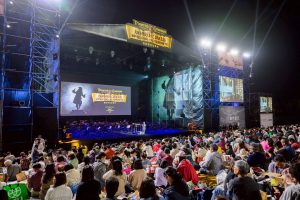 2026高雄春藝草地音樂會《加勒比海盜：神鬼奇航-鬼盜船魔咒》熱鬧登場