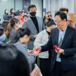 張善政參訪風澤醫療體系管理中心