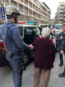 99歲老婦迷途 福德警助平安返家獲感謝
