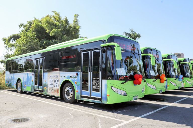 歡慶婦女節 嘉縣公車全線女性免費搭乘