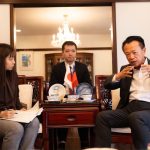 赴日接受「西日本新聞」專訪 翁章梁向日本介紹嘉義轉型與願景