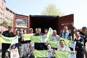 「舊鞋救命」臺南募集 黃偉哲攜市民響應