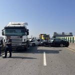 男變換車道 釀三車墜撞及二傷