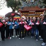 和平里福德祠慶頭牙 1800顆壽桃歷年之最