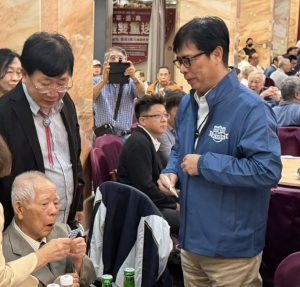 98歲雄中日籍老校友重返母校 見證跨越80年情誼