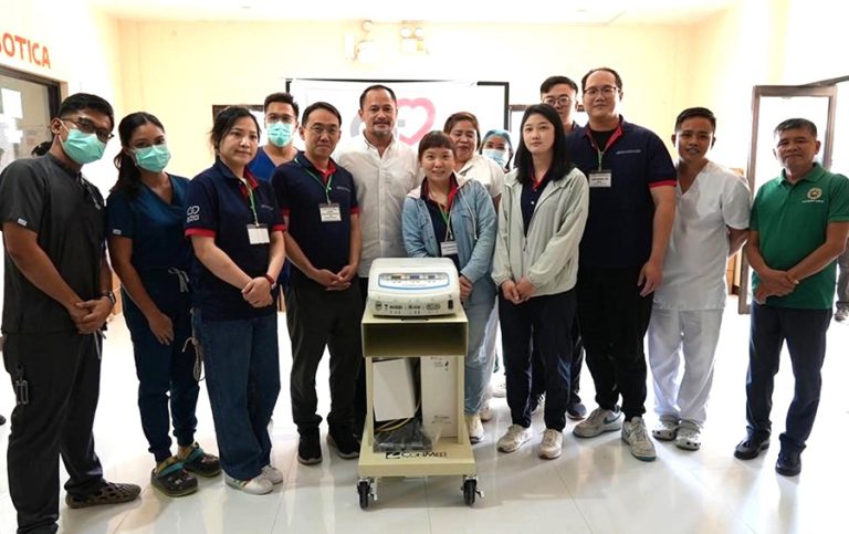 嘉基赴菲義診助少女重拾行走希望