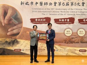 高雄長庚中醫部主任蔡明諺榮獲中醫師華佗醫療奉獻獎