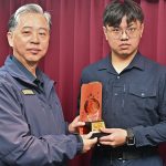 員警助老婦送醫救回一命 吳敬田公開表揚