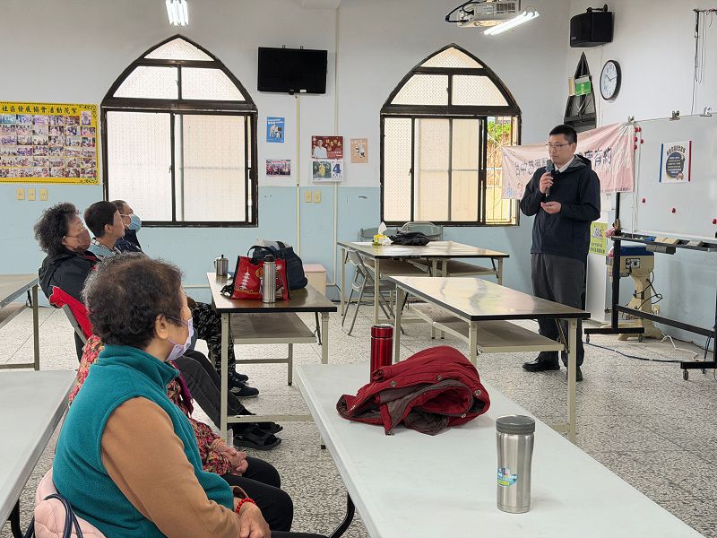 胸外醫師翁任康走進社區 推廣肺癌早發現早治療