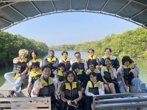 臺南慈中喜迎美國CCDS師生來訪