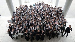 慈中必修的人文課：步履佐倉、發心立願，承擔未來的重量