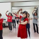 　【幽湖閒話】練舞功「馬上發」！∕李伯元