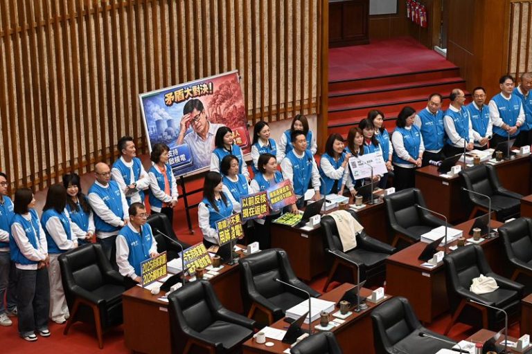 民進黨能源政策大翻車 國民黨團轟陳其邁無心守護高雄