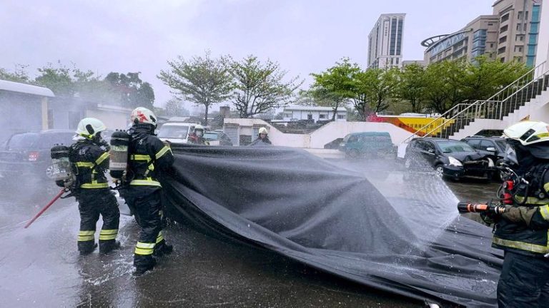 高市消防局辦電動車火災搶救專班訓練