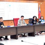 鍾東錦期勉團隊 辦好2027台灣燈會