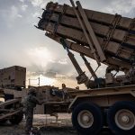 美考慮援烏武器先轉中東 擬再增調1萬地面部隊