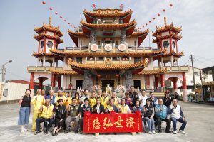 翁章梁贈匾肯定水上奉天宮濟公廟