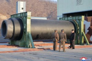 金正恩視察高推力火箭發動機 北韓戰略武器升級