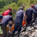 男摔八通關古道父子斷崖深邊坡幸無大礙