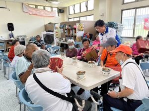 南投老人免繳健保費 預繳還可退費