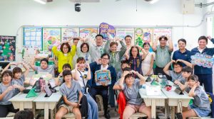 高市三級學校「班班有大型觸控螢幕」