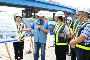 王惠美視察大埔截水溝堤岸拓寬工程