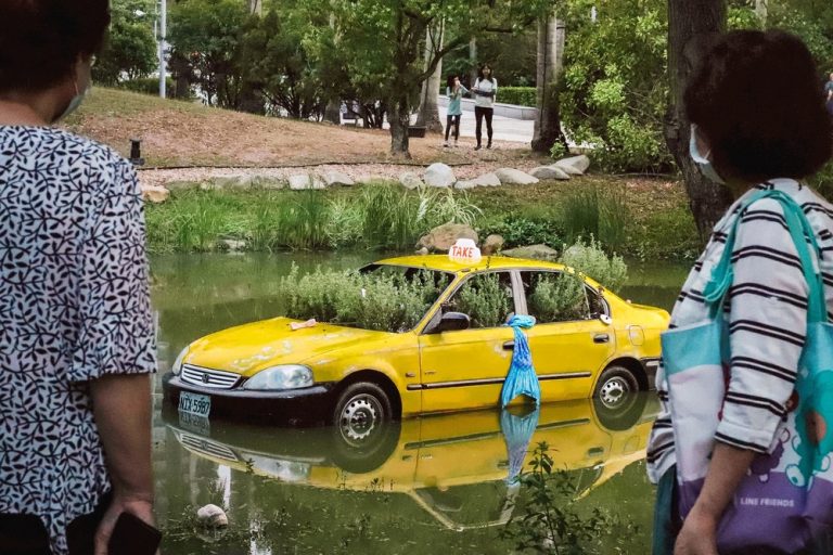 愚人節的玩笑？ 「小黃泡水」民眾報警