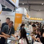 黃偉哲率隊叩關新加坡食品展