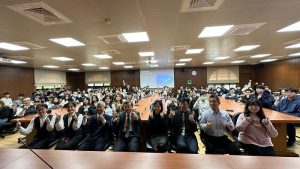 半導體廠商首度前進慈大徵才 畢業生躍躍欲試