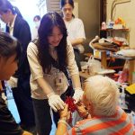 假日最美風景 年輕學子關懷弱勢傳遞溫暖