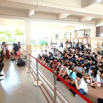 爵士玩家Mr. Eric與居仁國中生 一起玩音樂