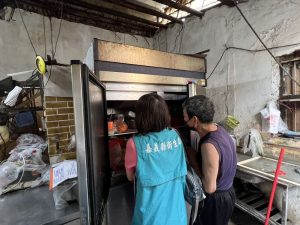 排隊名店便當含異物 嘉縣衛局勒令改善