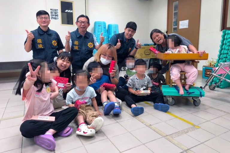 嘉市警深耕指紋建檔 守護慢飛天使