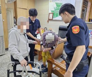 七旬婦醫院外迷途 凱旋警照料助返家