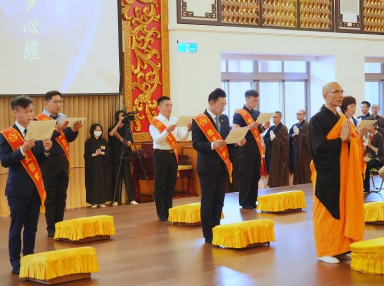台灣靈巖山寺台中念佛堂舉行護國息災大悲懺法會 近千名信眾共襄盛舉