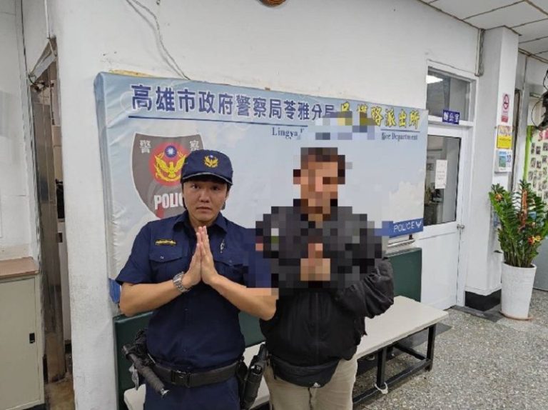 司機拾獲手機報案 民權警趕在登機前找回失主