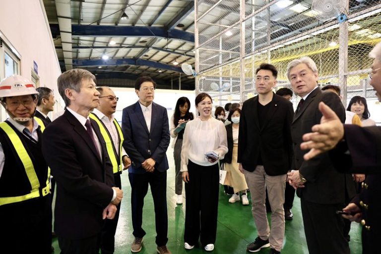 立院財委會考察基隆港海快專區