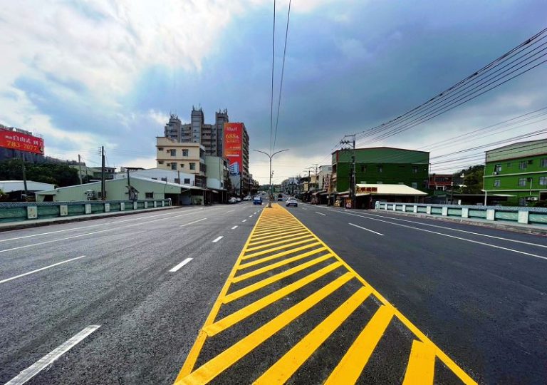 大寮新厝路全面翻新 運輸效能大幅提升