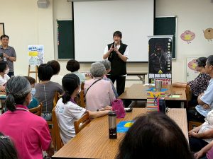 大甲圖書館攜警政企業打造銀髮數位防禦力