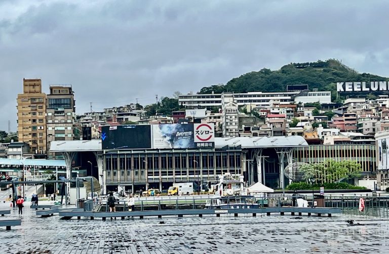 【幽湖閒話】中山區8搶4∕李伯元