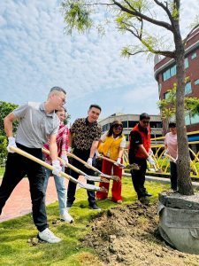 梧棲中正國小歡慶70週年 植樹揭校慶序幕
