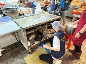 清明節高市傳出春捲食物中毒 衛生局派員稽查