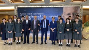 與諾貝爾大師對話 臺南慈中學子走進慈大拓展視野