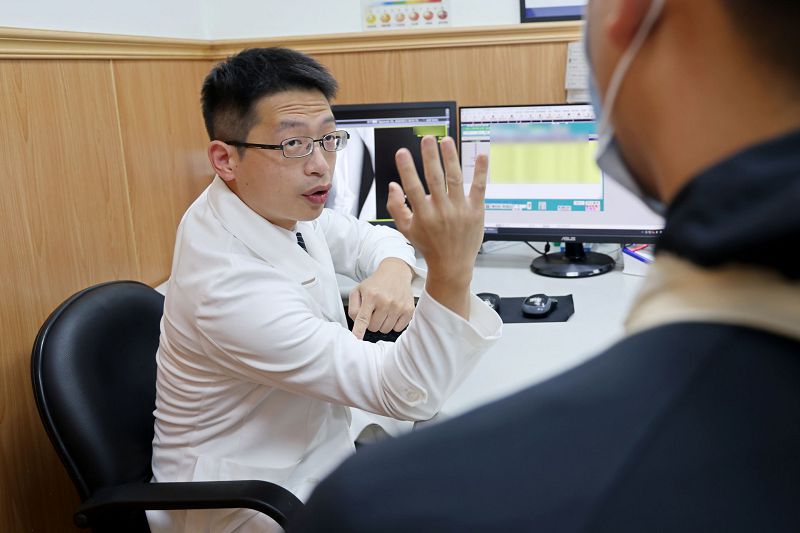 比腕力暗藏風險　「扭轉力」恐致肱骨骨折