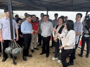 卓榮泰訪視彰濱園區、漢寶牧場及田尾花卉產區