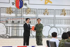 賴清德視導鳳山步兵訓練指揮部 強調備戰避戰、能戰止戰