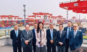 鄭麗文參訪上海洋山港 和平讓一切都有可能