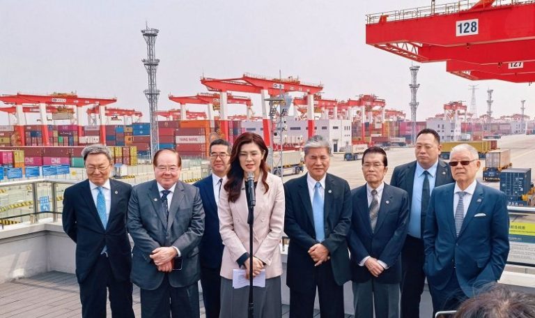 鄭麗文參訪上海洋山港 和平讓一切都有可能