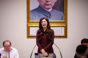 遭質疑軍購預算立場鬆動