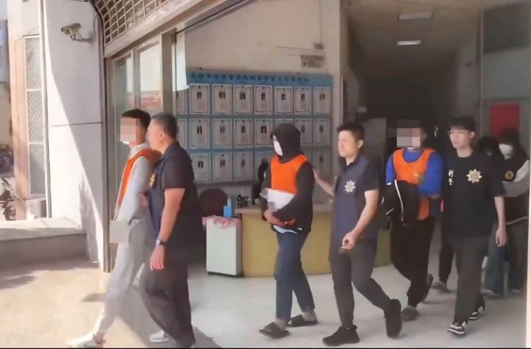 雄警破網路販毒集團逮5人